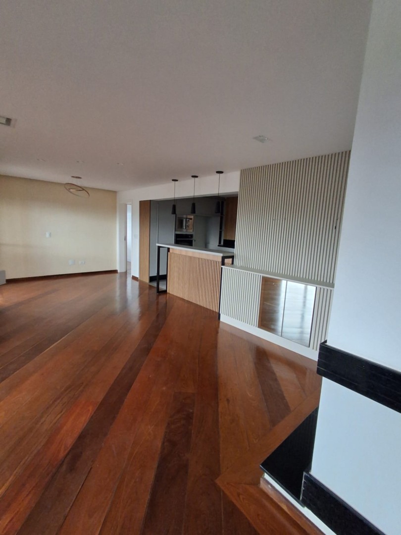 Apartamento para locacao no Batel em Curitiba com 282,63m² por R$ 12.375,00