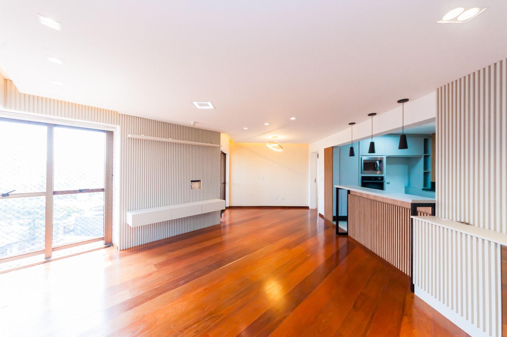 Apartamento para locacao no Batel em Curitiba com 282,63m² por R$ 10.875,00