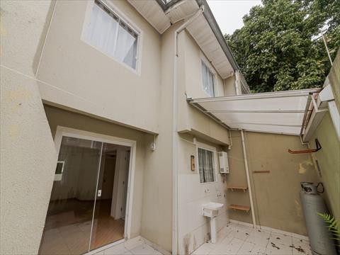 Sobrado para locacao no Uberaba em Curitiba com 99,2m² por R$ 4.375,00