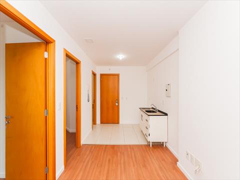 Apartamento para locacao no Centro em Curitiba com 59,1m² por R$ 2.750,00