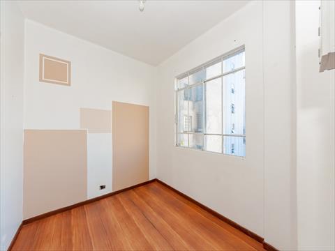 Conjunto Comercial para locacao no Centro em Curitiba com 40m² por R$ 625,00