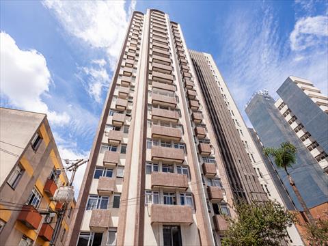 Apartamento para locacao no Centro em Curitiba com 50m² por R$ 1.875,00