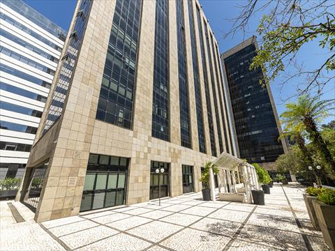 Conjunto Comercial para locacao no Centro Civico em Curitiba com 104m² por R$ 3.750,00