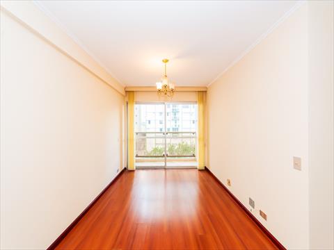 Apartamento para locacao no Centro em Curitiba com 144,5m² por R$ 2.500,00