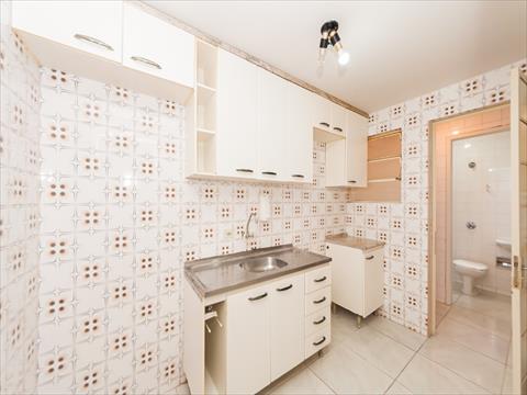 Apartamento para locacao no Agua Verde em Curitiba com 123m² por R$ 2.500,00