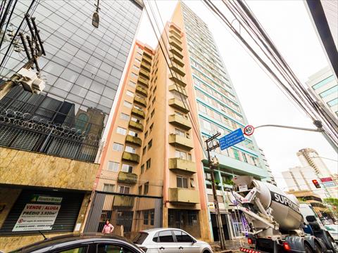 Apartamento para locacao no Centro em Curitiba com 56,5m² por R$ 1.875,00