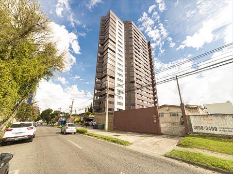 Apartamento para venda no Centro em Sao Jose dos Pinhais com 700m² por R$ 2.900.000,00