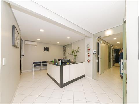 Conjunto Comercial para locacao no Centro em Curitiba com 0m² por R$ 17.500,00
