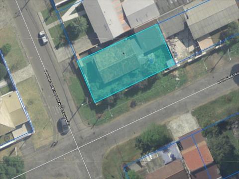 Terreno para venda no Boqueirao em Curitiba com 392m² por R$ 559.000,00