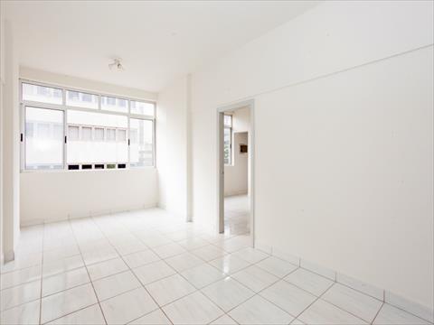 Conjunto Comercial para locacao no Centro em Curitiba com 48,5m² por R$ 1.100,00