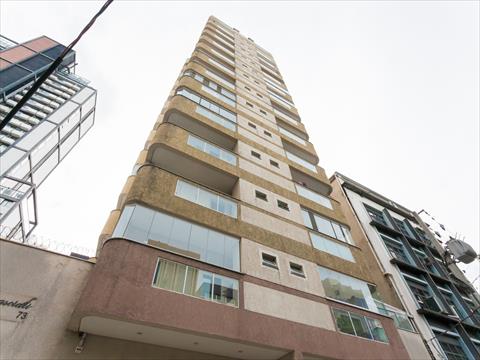 Apartamento para locacao no Centro em Curitiba com 46,13m² por R$ 2.375,00