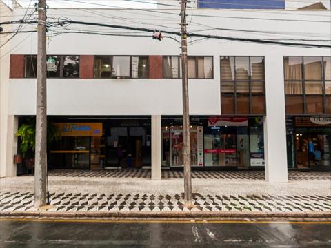 Conjunto Comercial para locacao no Juveve em Curitiba com 48,65m² por R$ 2.375,00