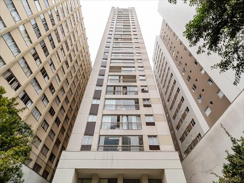 Apartamento para locacao no Centro em Curitiba com 95,29m² por R$ 4.125,00