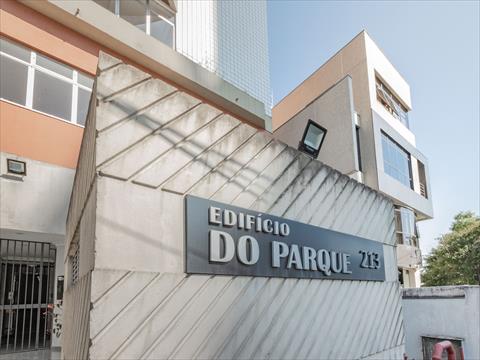 Apartamento para locacao no Campina do Siqueira em Curitiba com 74,75m² por R$ 3.625,00