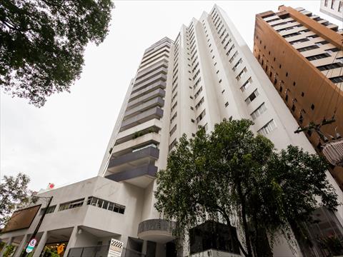 Apartamento para locacao no Agua Verde em Curitiba com 486m² por R$ 11.125,00