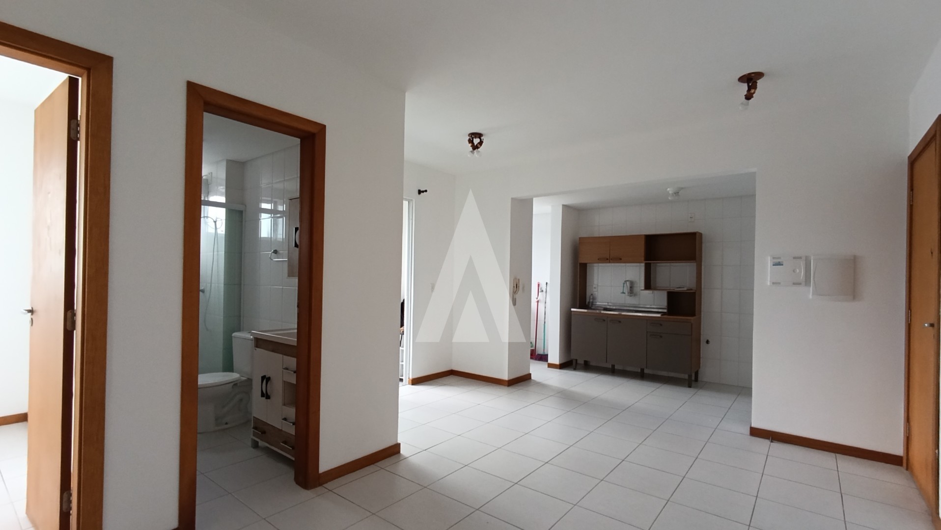 Apartamento com 02 quartos no bairro Anita Garibaldi. — foto 2