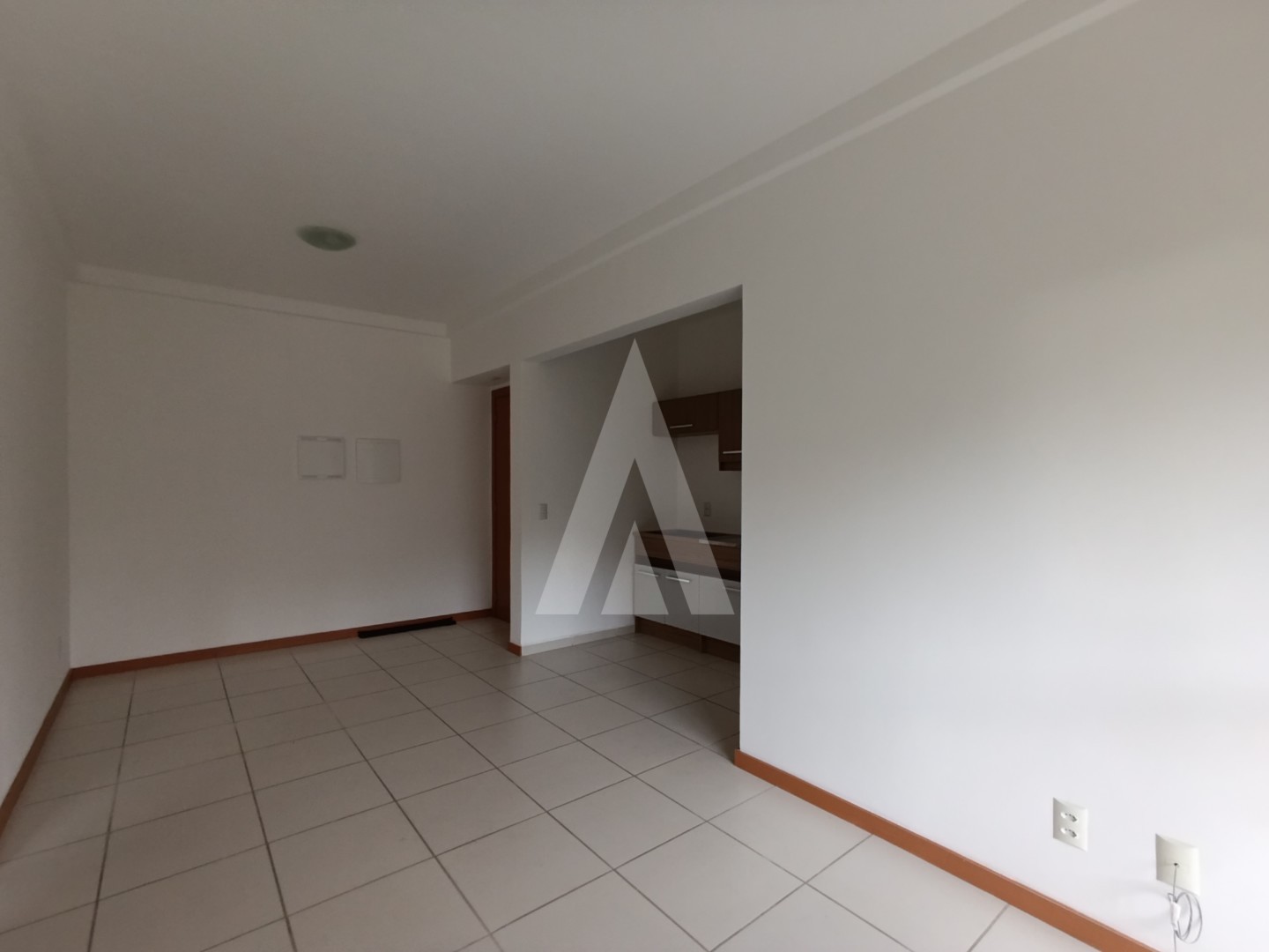 Apartamento localizado no bairro Glória, composto por dois quartos e uma vaga de garagem coberta. — foto 4