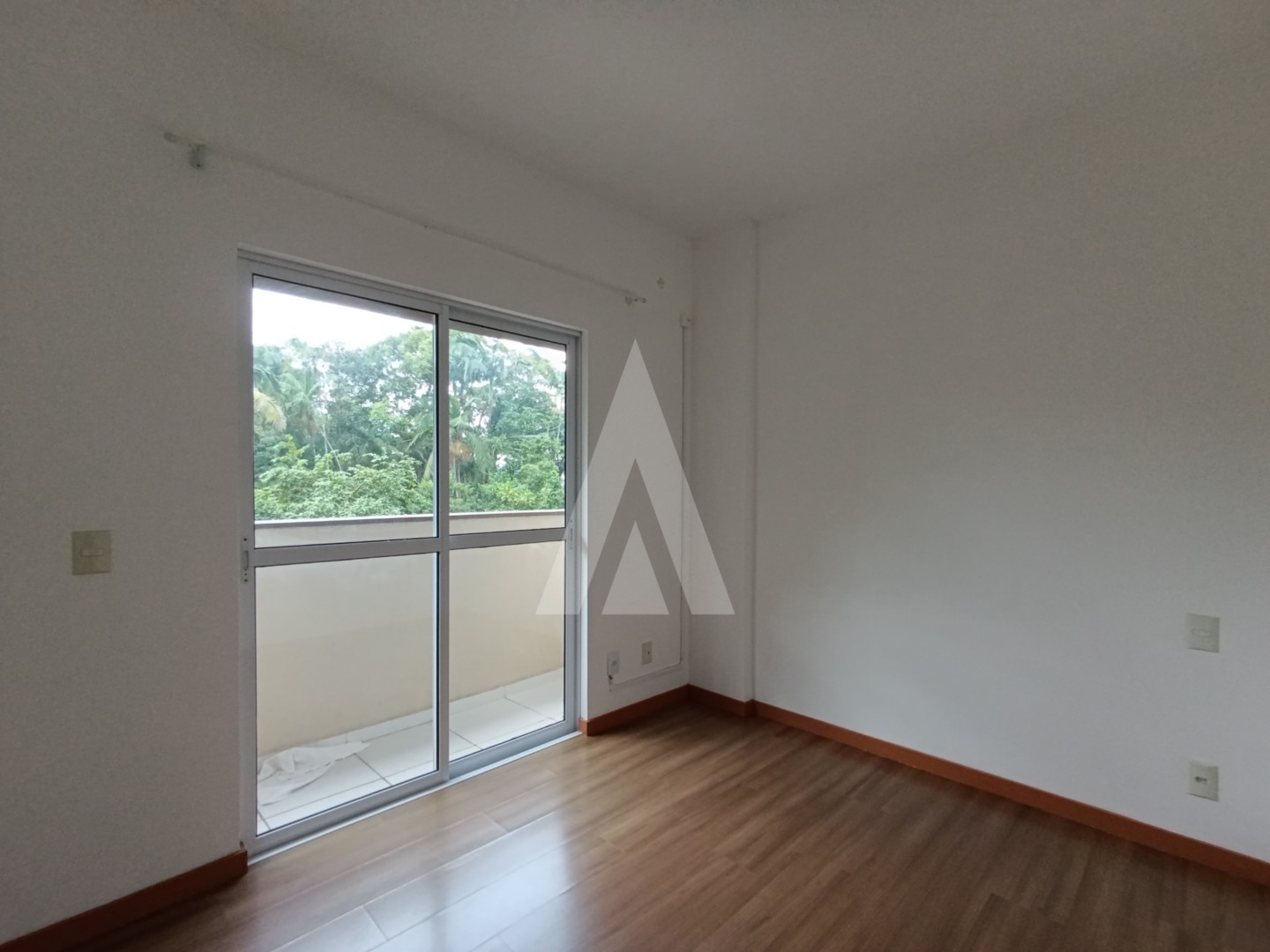 Apartamento localizado no bairro Glória, composto por dois quartos e uma vaga de garagem coberta. — foto 7