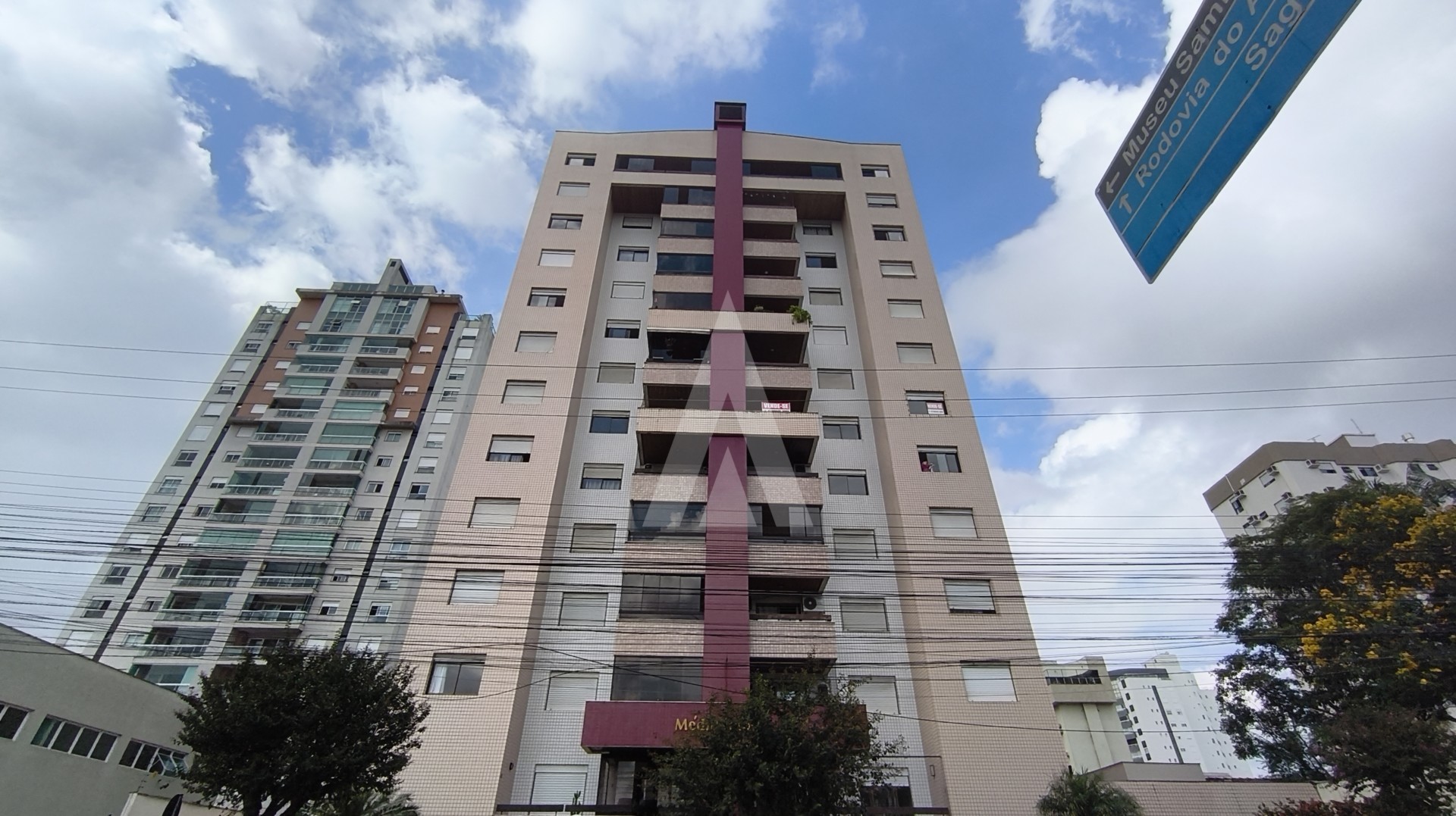 Apartamento com 2 quartos para alugar por R$ 2690.00, 87.53 m2 - AMERICA - JOINVILLE/SC - foto 1