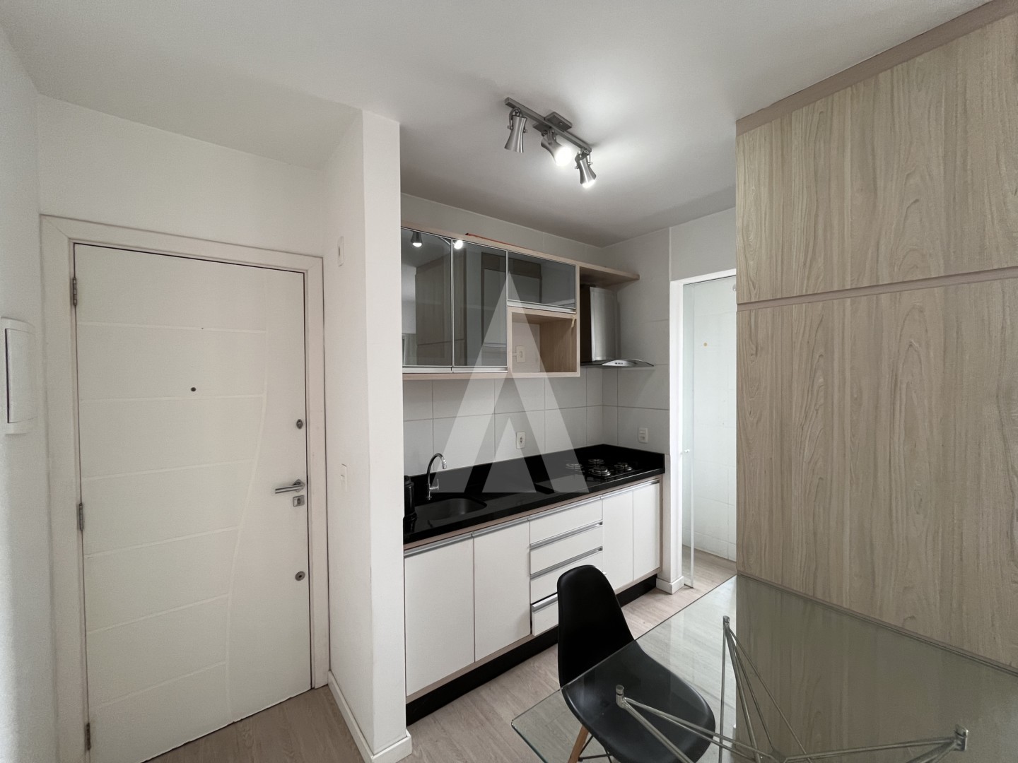 Apartamento semi-mobiliado no bairro America com 01 quarto e 33,50 m — foto 2