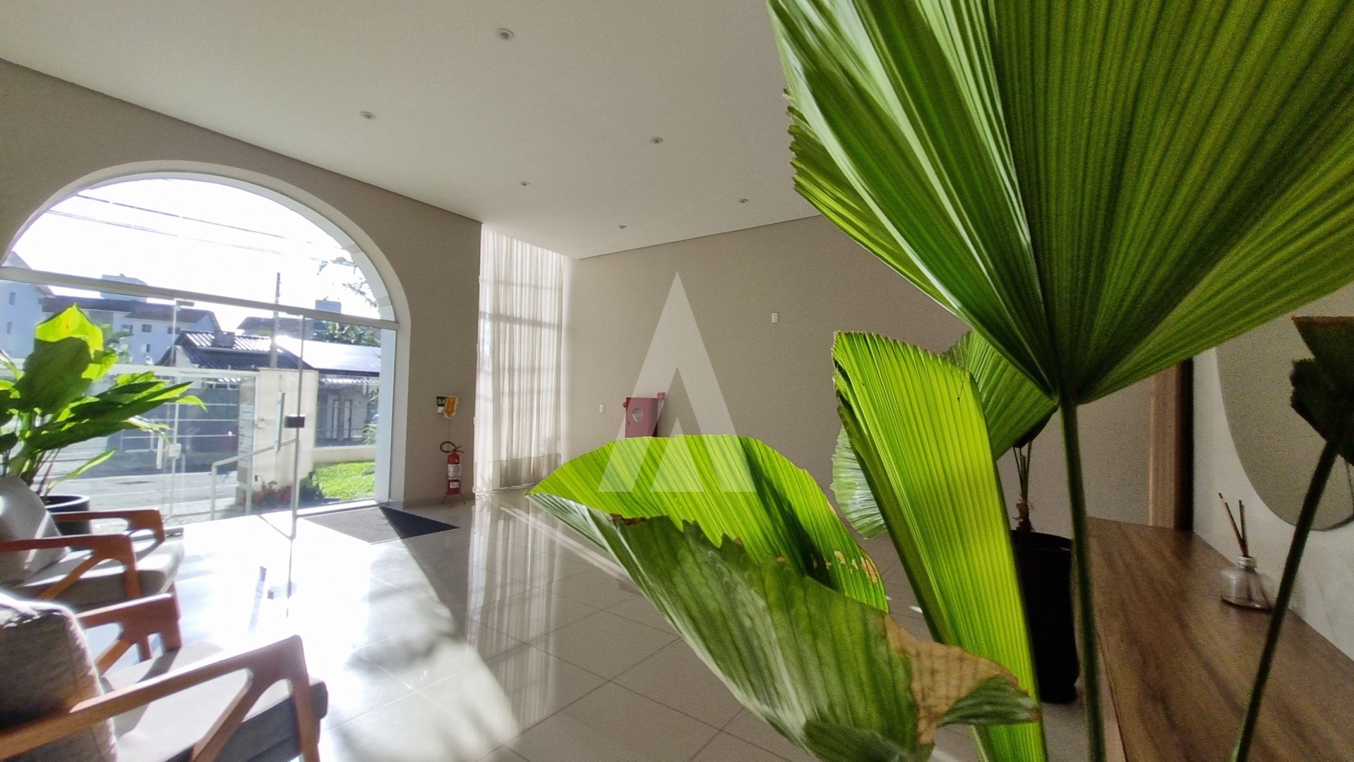 Apartamento no Costa e Silva com 2 quartos, suíte, sacada com churrasqueira, elevador e uma vaga de garagem. — foto 5