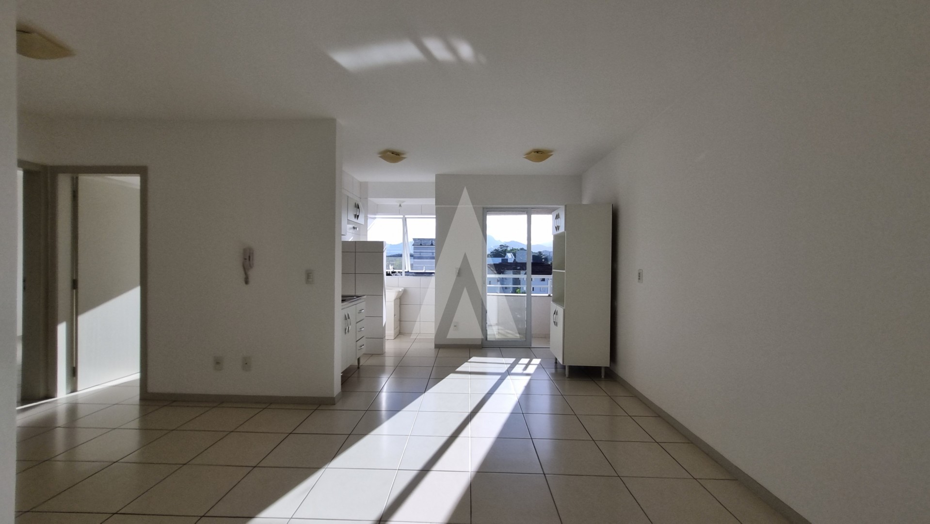Apartamento no Costa e Silva com 2 quartos, suíte, sacada com churrasqueira, elevador e uma vaga de garagem. — foto 7