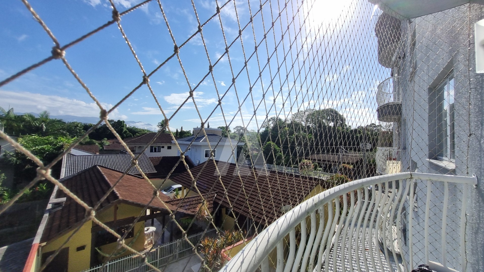 Apartamento com 02 quartos sendo 01 com sacada no bairro Pirabeiraba. — foto 4