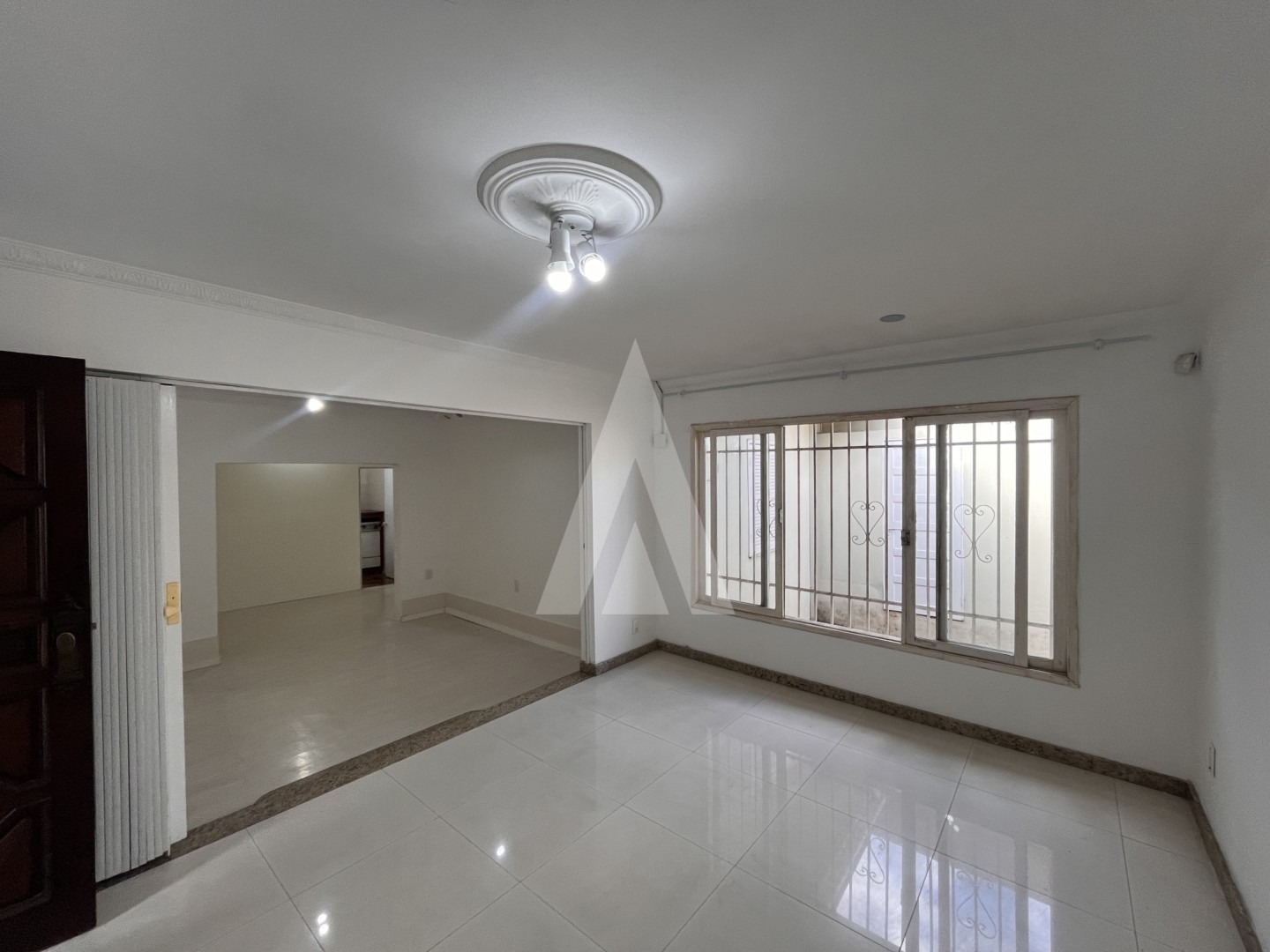 Imóvel comercial tipo sala no bairro Bucarein, com 90 m — foto 6