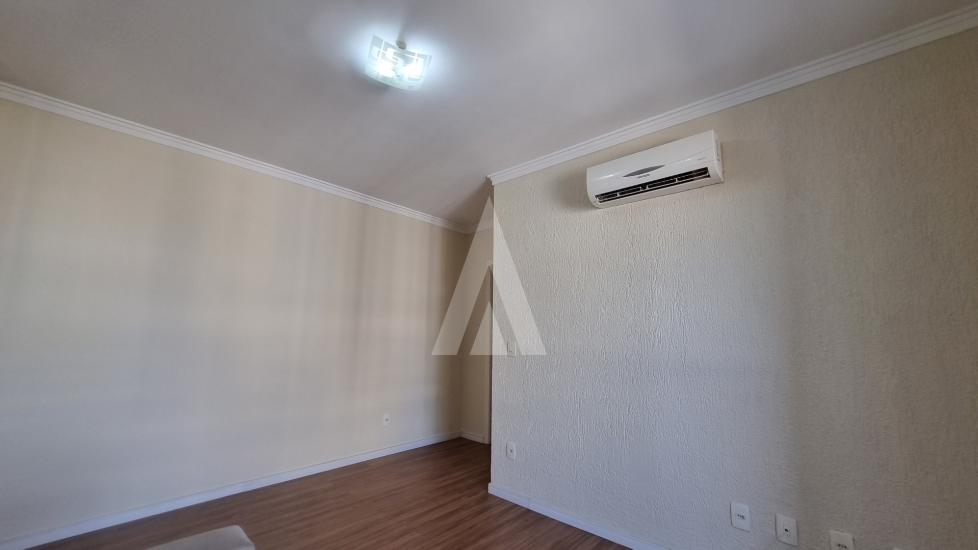 Apartamento com 3 quartos sendo um suíte com sacada e 2 vagas no América — foto 5