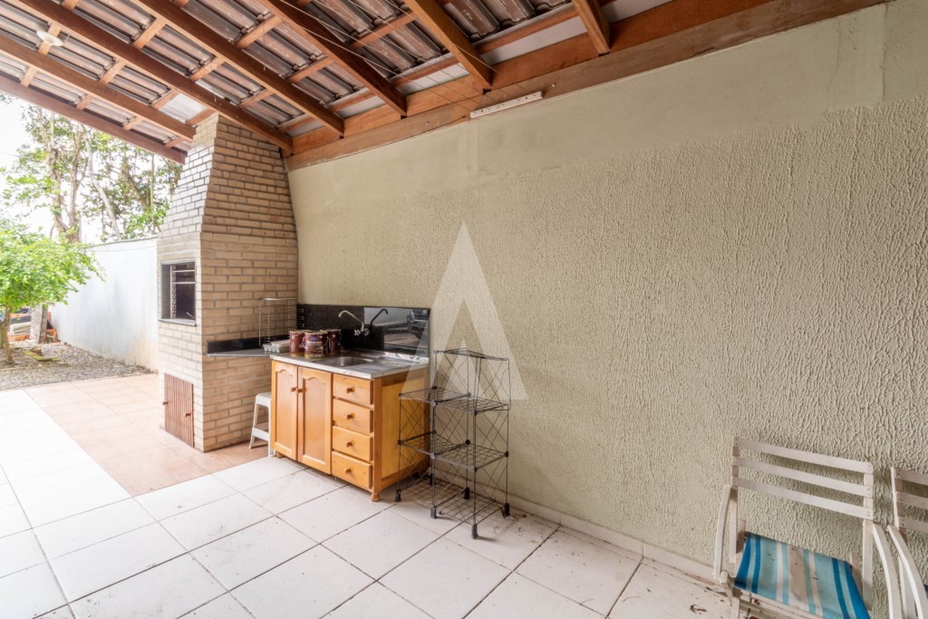 Casa residencial em condomínio fechado, com 4 quartos, sendo 02 suíte no bairro Pirabeiraba. — foto 5