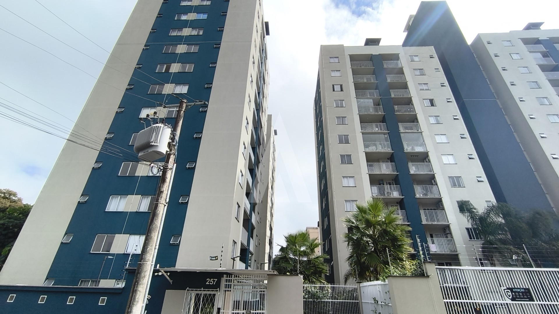 Apartamento com 2 quartos, no bairro Anita Garibaldi. - foto 1