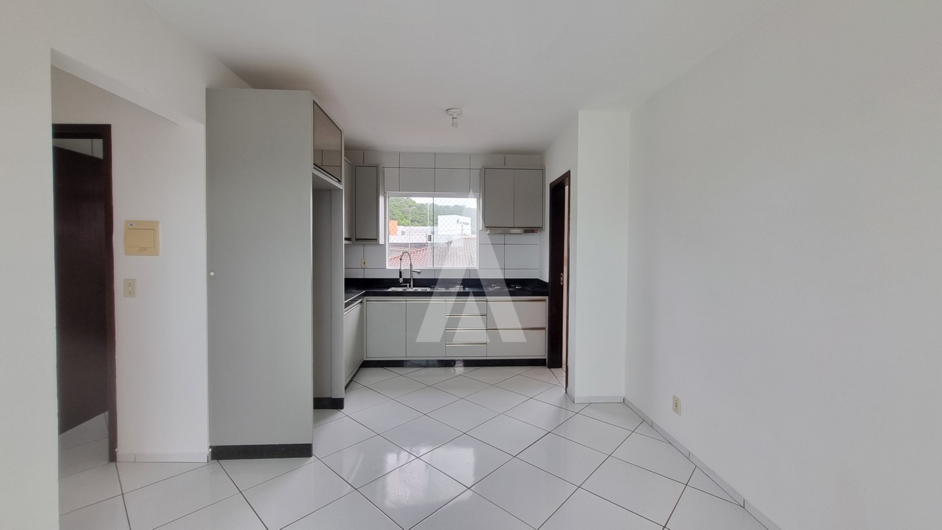 Apartamento com 02 quartos no bairro Aventureiro. — foto 3