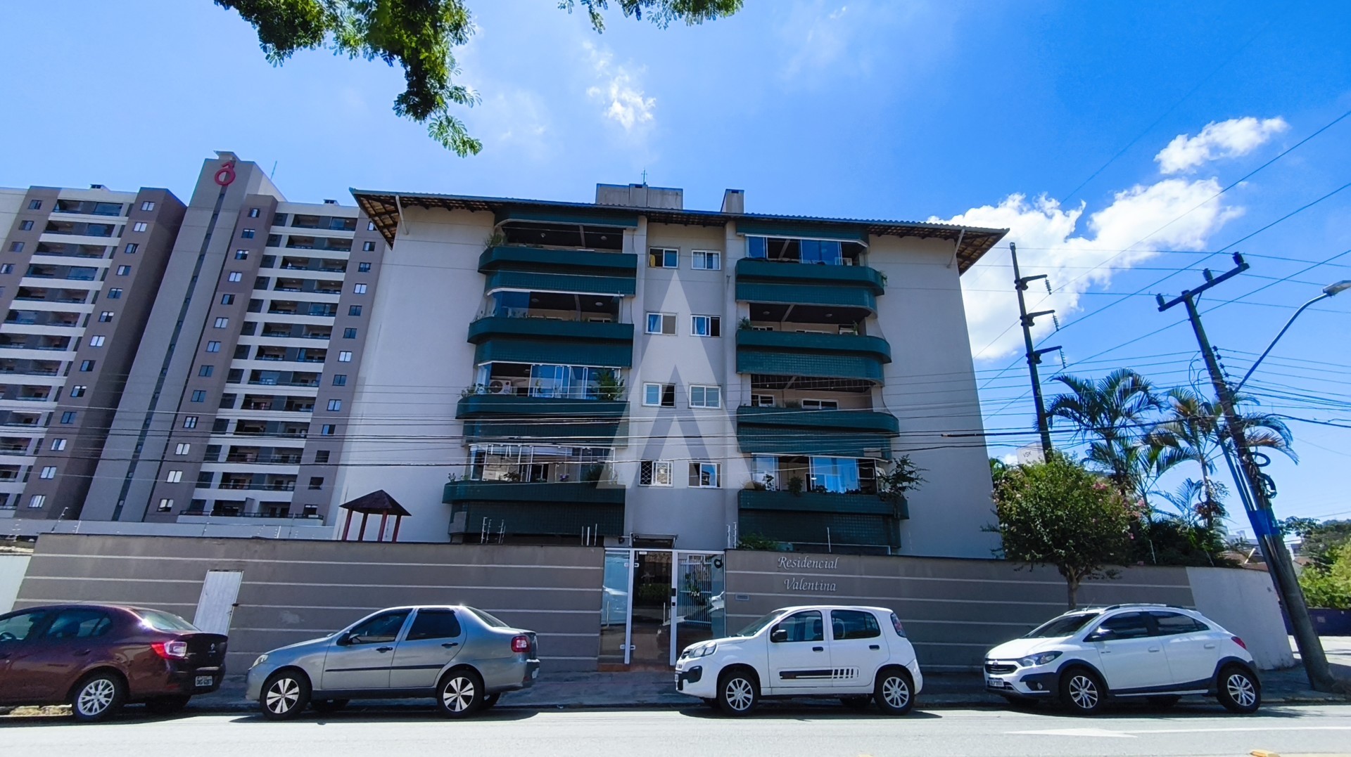 Apartamento com 2 quartos, sendo 1 suíte e sacada com churrasqueira - foto 1