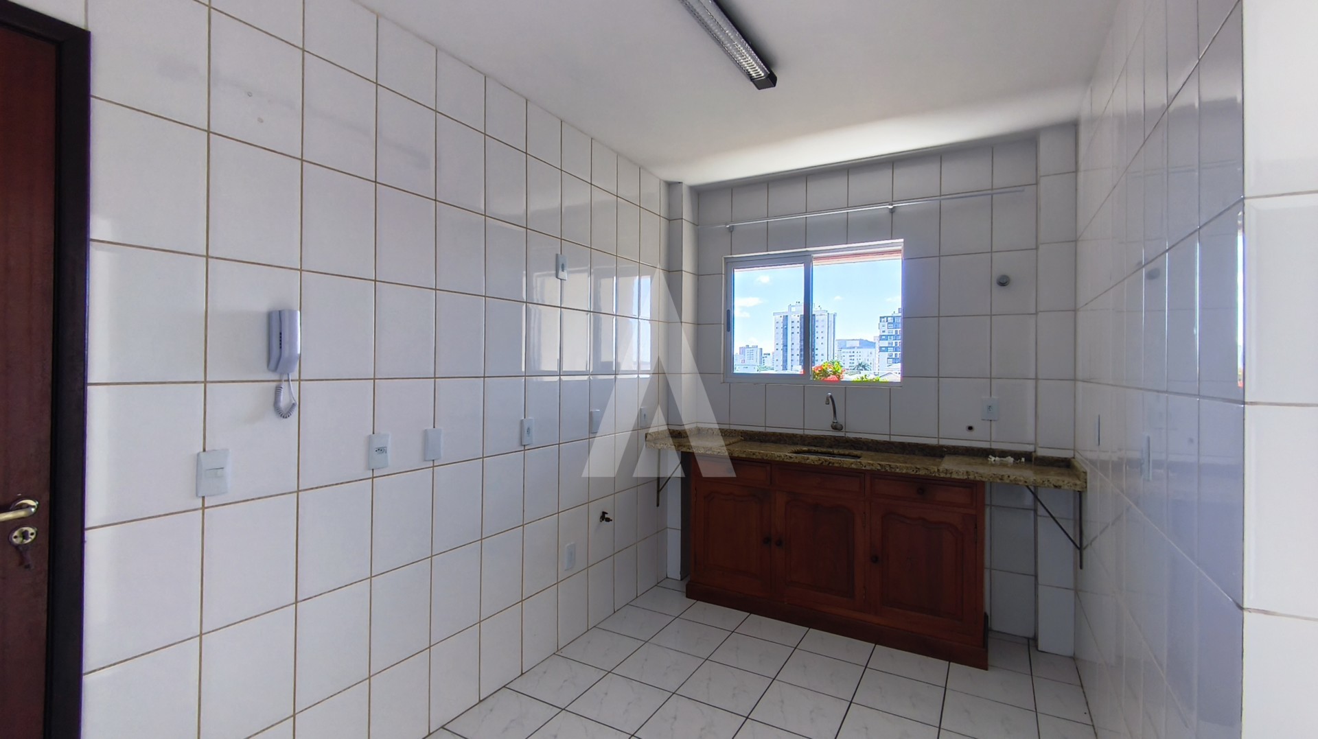 Apartamento com 2 quartos, sendo 1 suíte e sacada com churrasqueira — foto 7