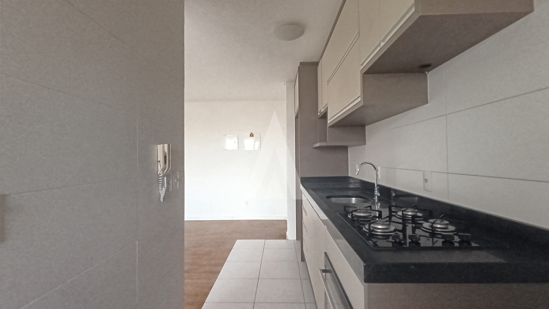 Apartamento com 3 quartos sendo 1 suíte no bairro Bom Retiro. — foto 7