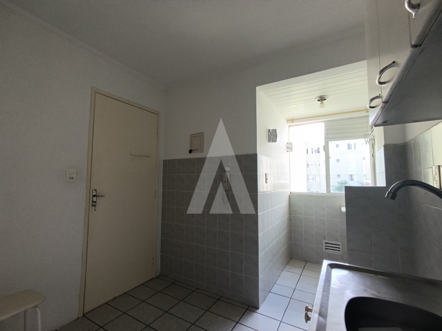 Apartamento com 02 quartos, localizado no bairro Costa e Silva. — foto 7