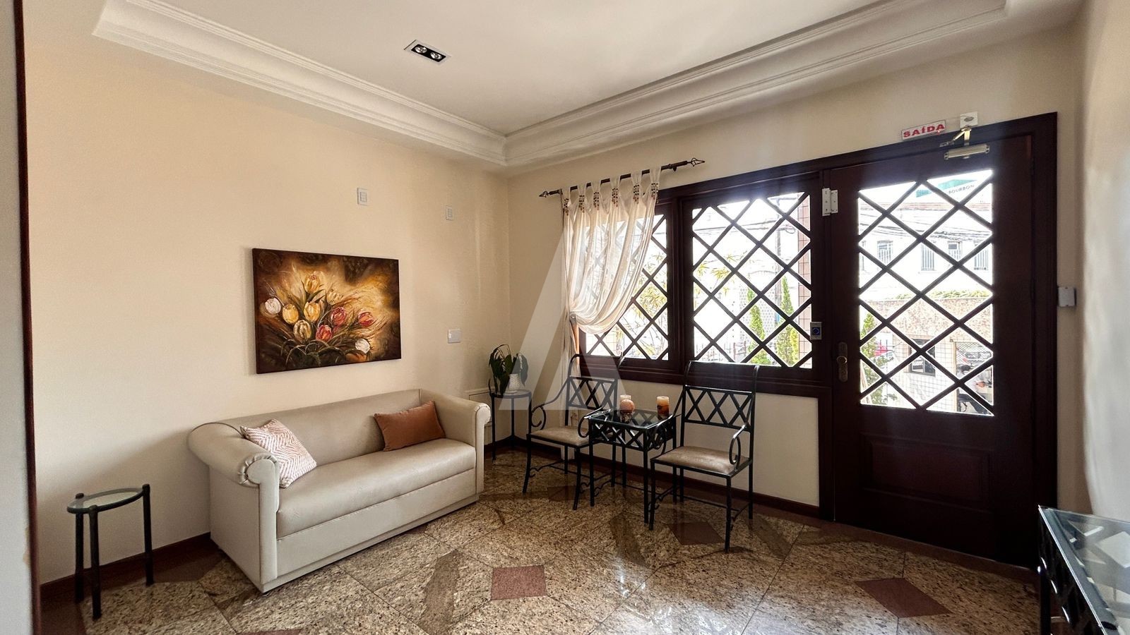 APARTAMENTO SEMI MOBILIADO COM 4 QUARTOS SENDO 2 SUÍTES, CHURRASQUEIRA NO CENTRO DE JOINVILLE. — foto 5