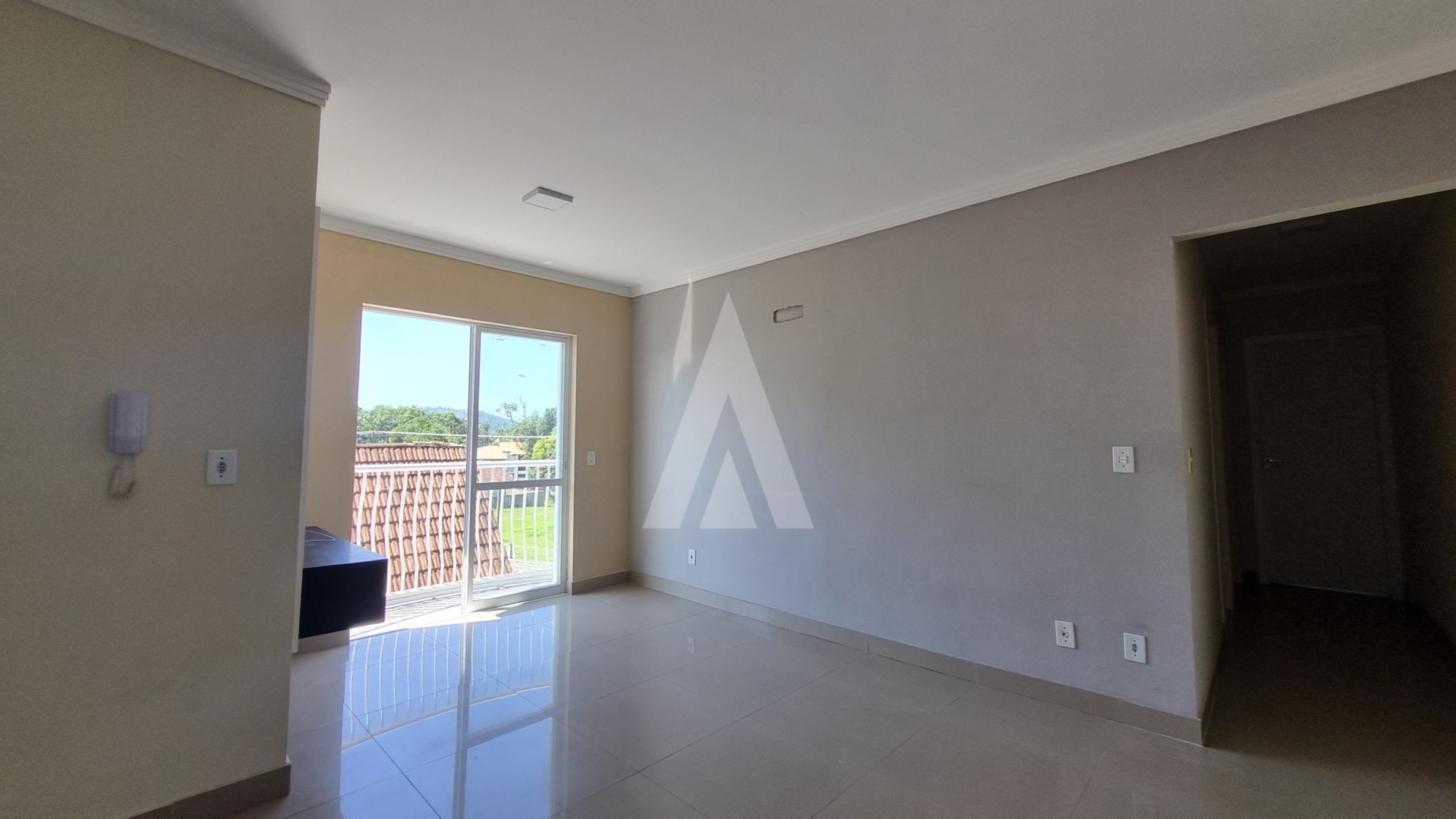 Apartamento com 2 quartos, no bairro Pirabeiraba. — foto 3