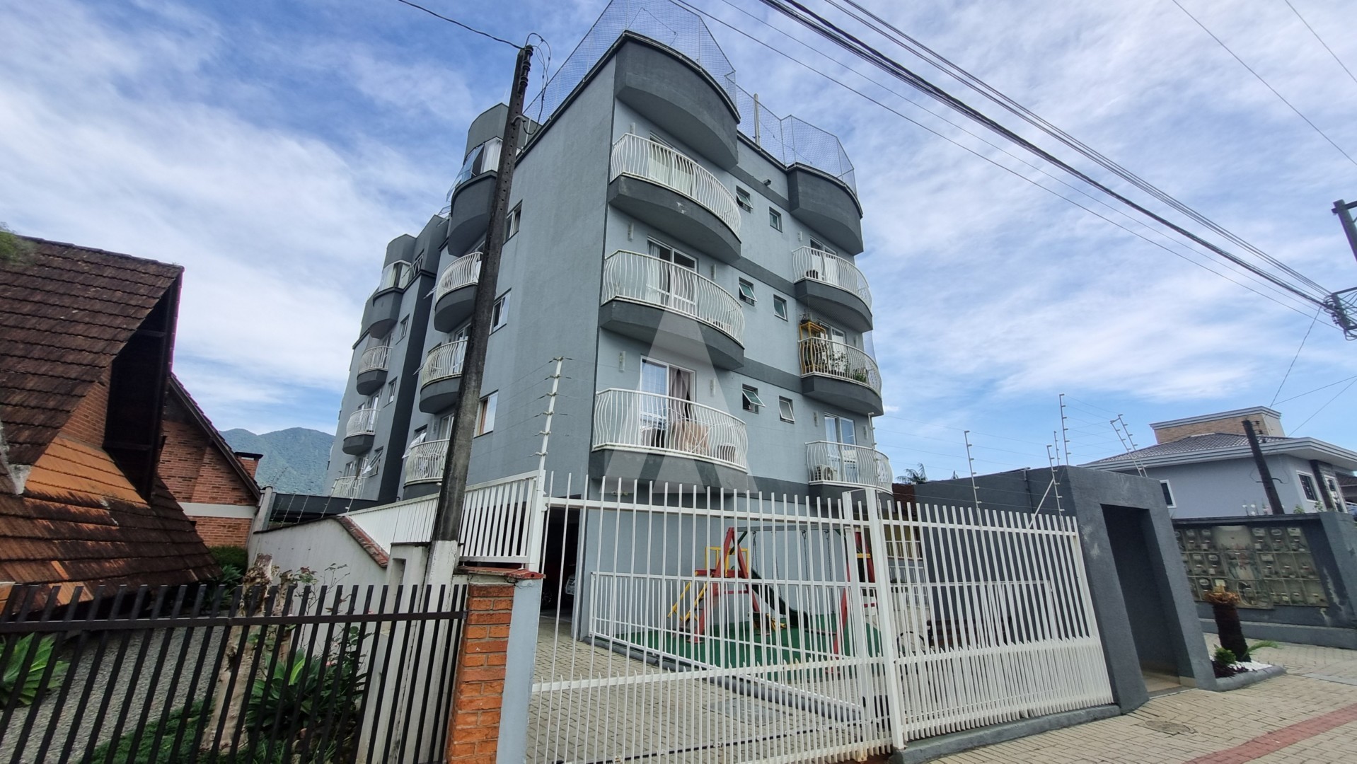 Apartamento com 2 quartos e com elevado em Pirabeiraba. — foto 2