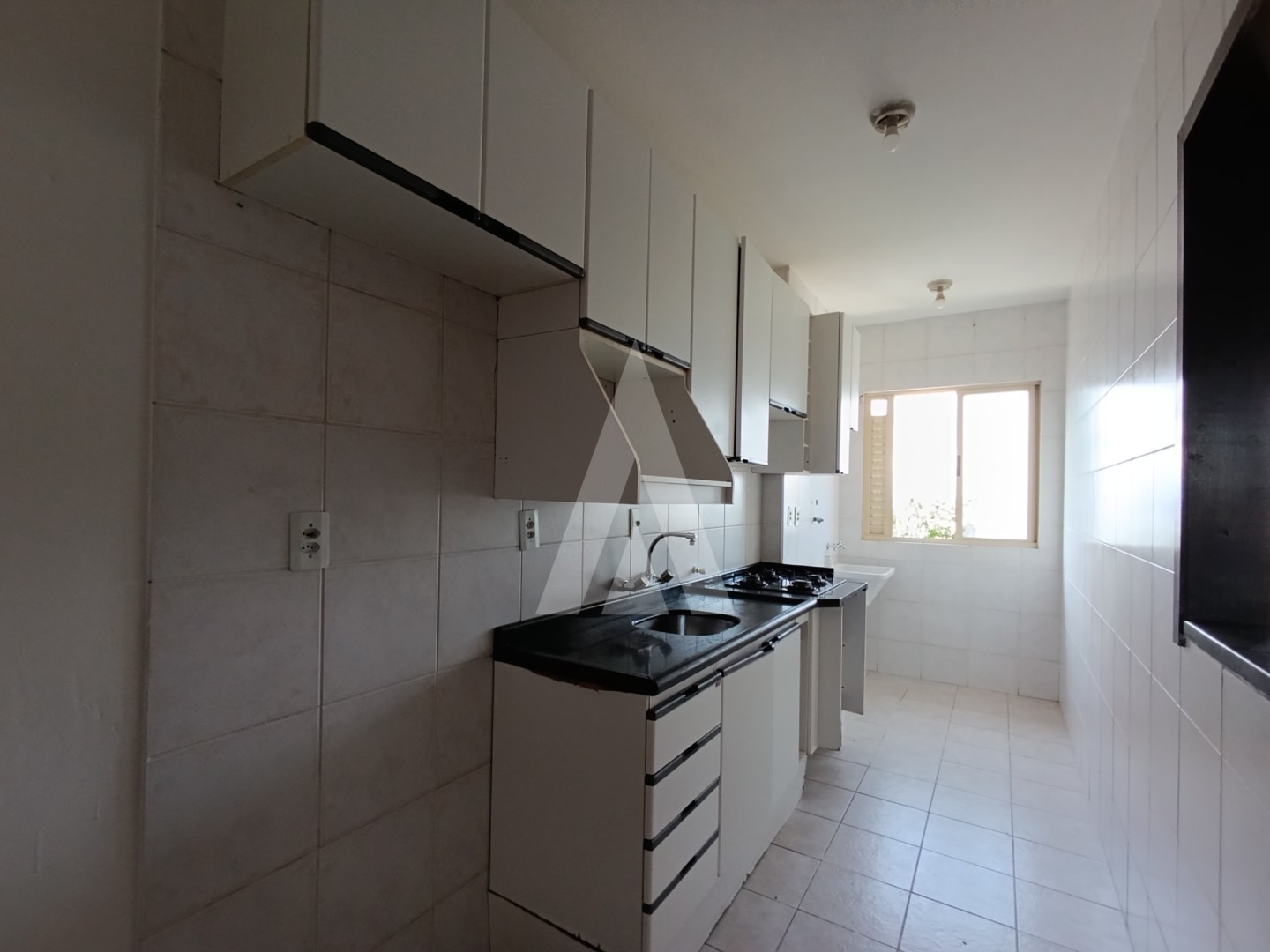 Apartamento composto por 02 quartos e 01 vaga de garagem coberta. — foto 5