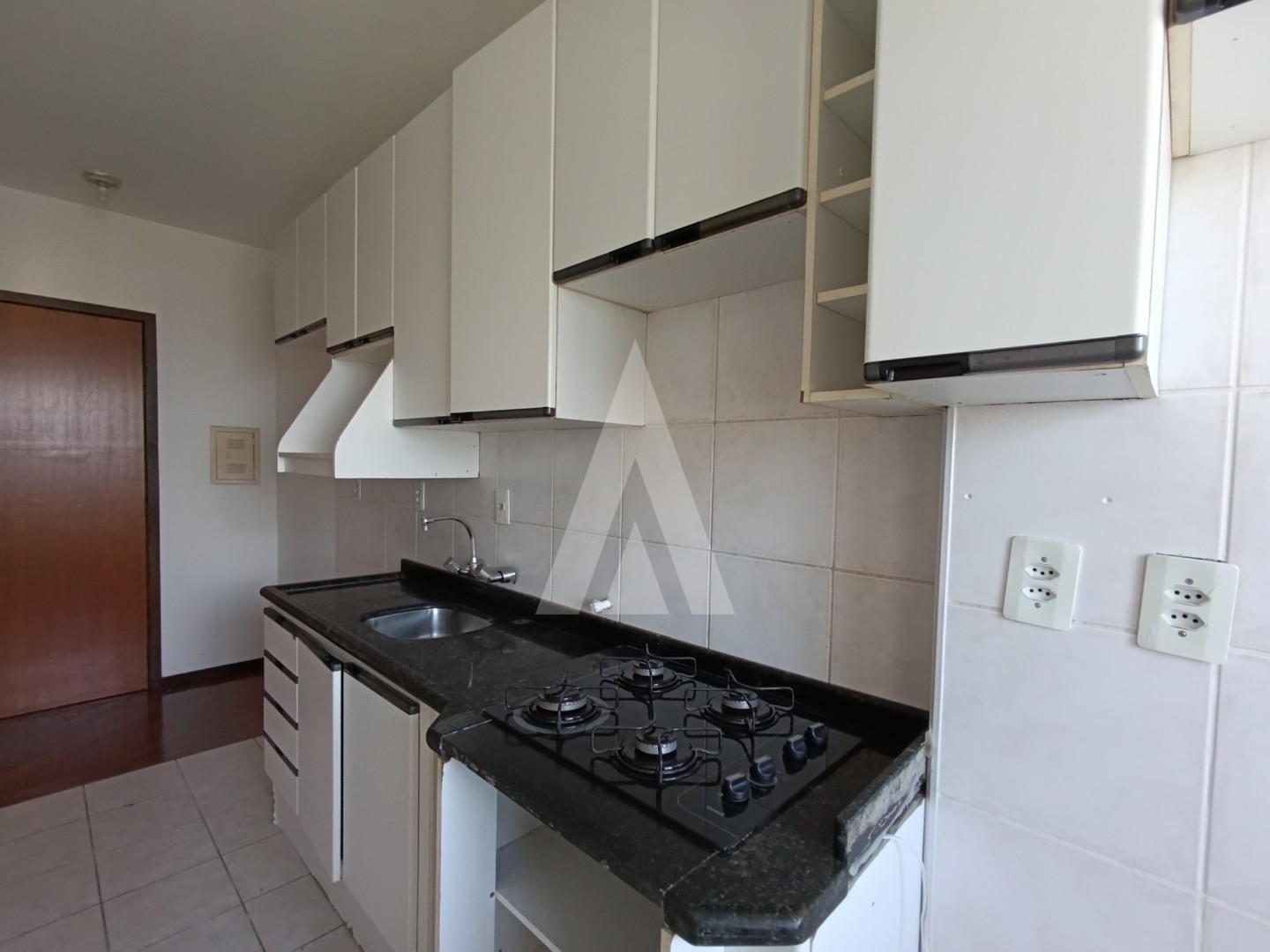 Apartamento composto por 02 quartos e 01 vaga de garagem coberta. — foto 6