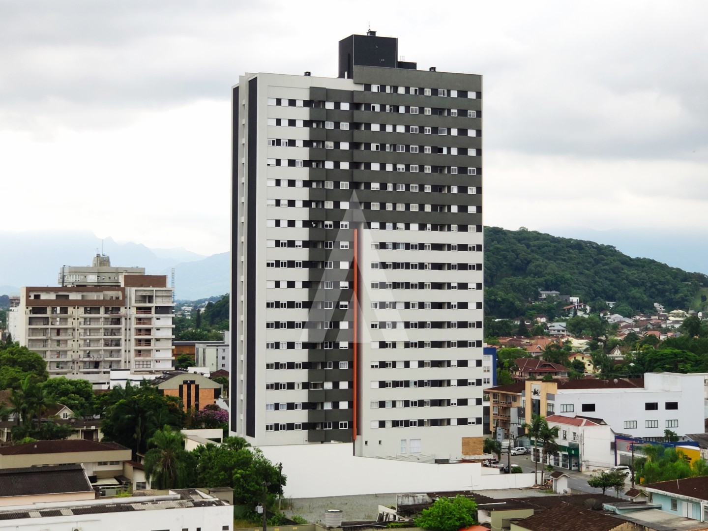 Apartamento com 3 quartos no bairro Centro. - foto 1