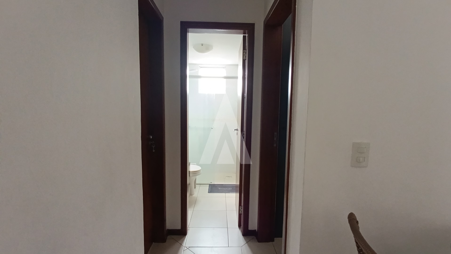 Apartamento mobiliado com 2 quartos e 1 vaga de garagem coberta no bairro Bom Retiro, em Joinville. — foto 5