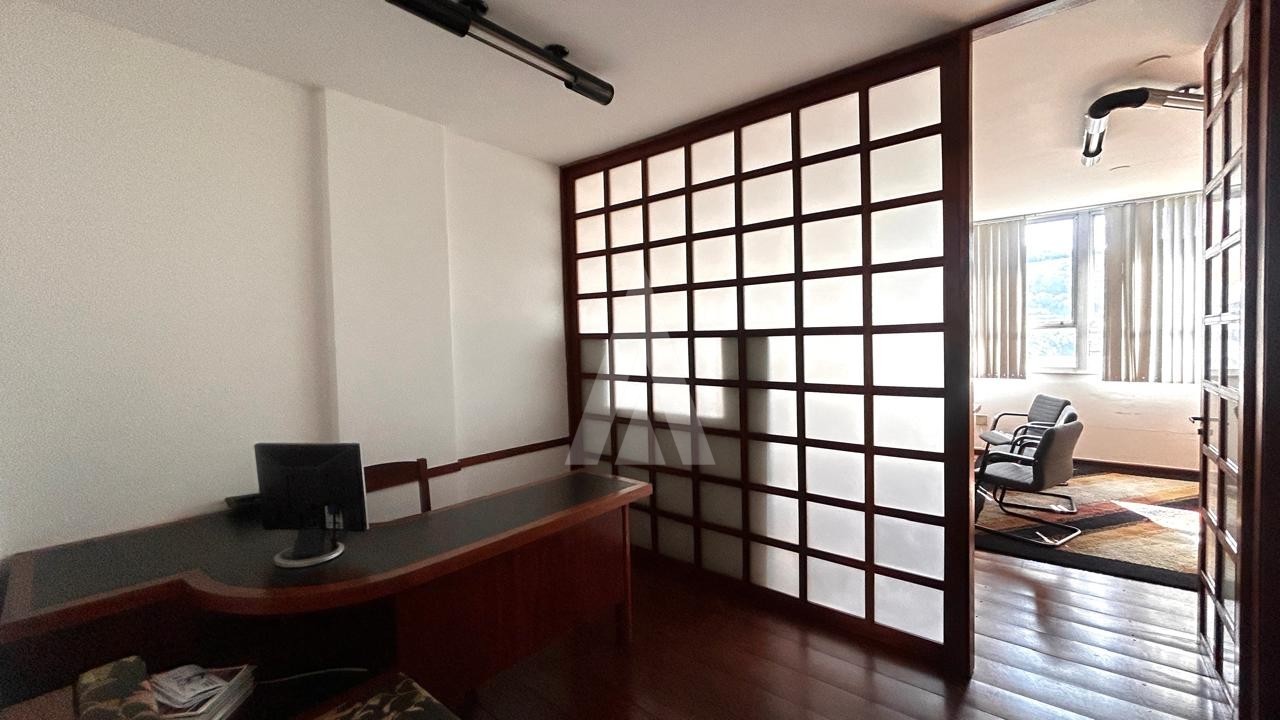 SALA COMERCIAL DIVIDIDA COM 37M 1 LAVABO NO BAIRRO CENTRO. — foto 3