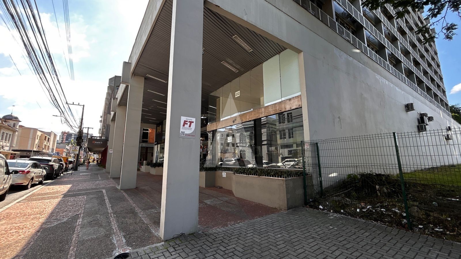 SALA COMERCIAL DIVIDIDA COM 37M 1 LAVABO NO BAIRRO CENTRO. — foto 2