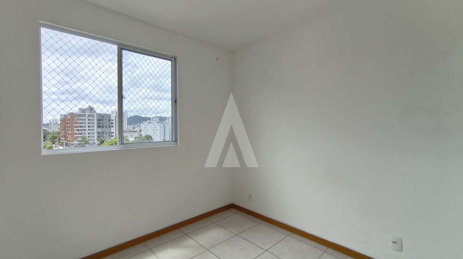 Apartamento no Santo Antônio com 02 quartos, cozinha mobiliada e uma vaga de garagem. — foto 6