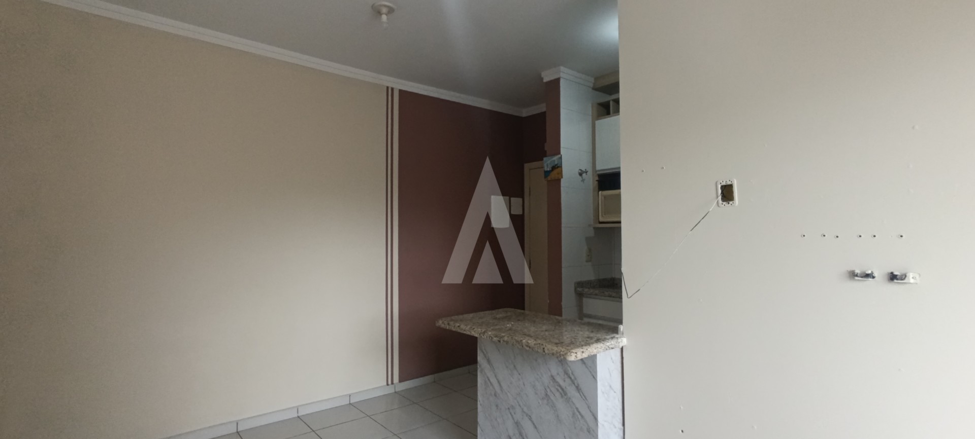 Apartamento com 02 quartos, cozinha com armários e sacada com churrasqueira no Floresta — foto 5