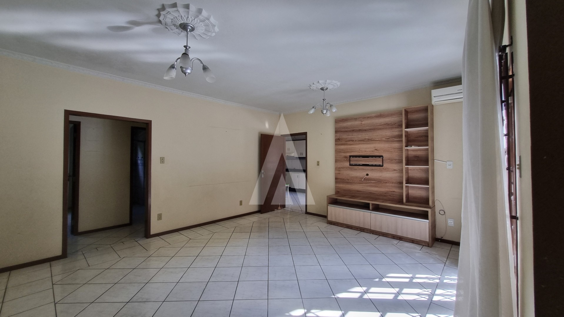 Casa de 03 quartos, sendo 01 suíte no bairro Floresta. — foto 4