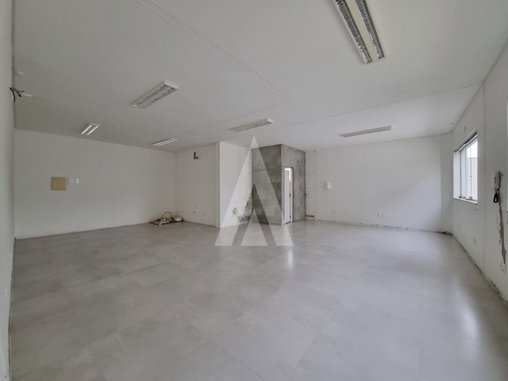 Sala comercial com 4 Sala e 4 Banheiros Sociais no bairro America em Joinville - SC — foto 3