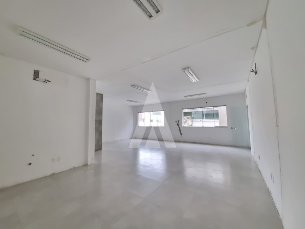Sala comercial com 4 Sala e 4 Banheiros Sociais no bairro America em Joinville - SC — foto 7